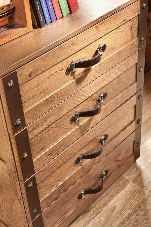 Cassettiera dei Pirati