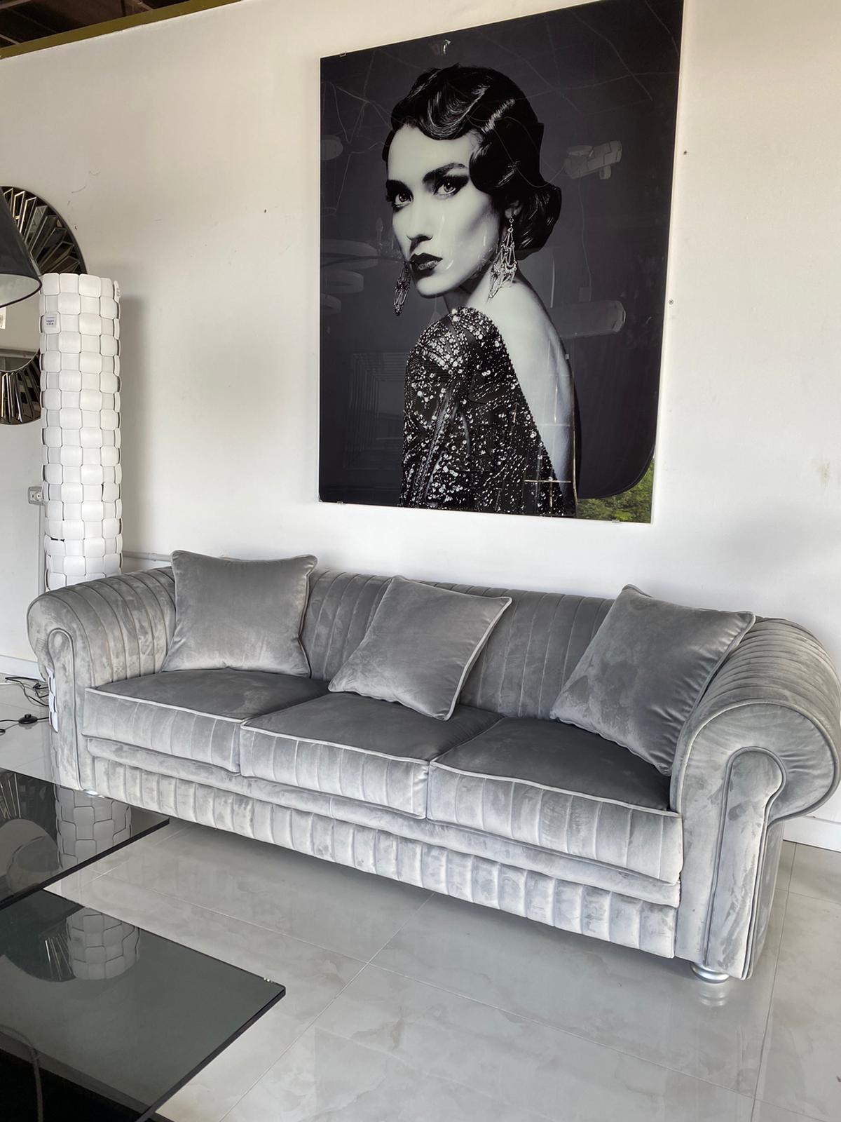 Divano fascia grigio