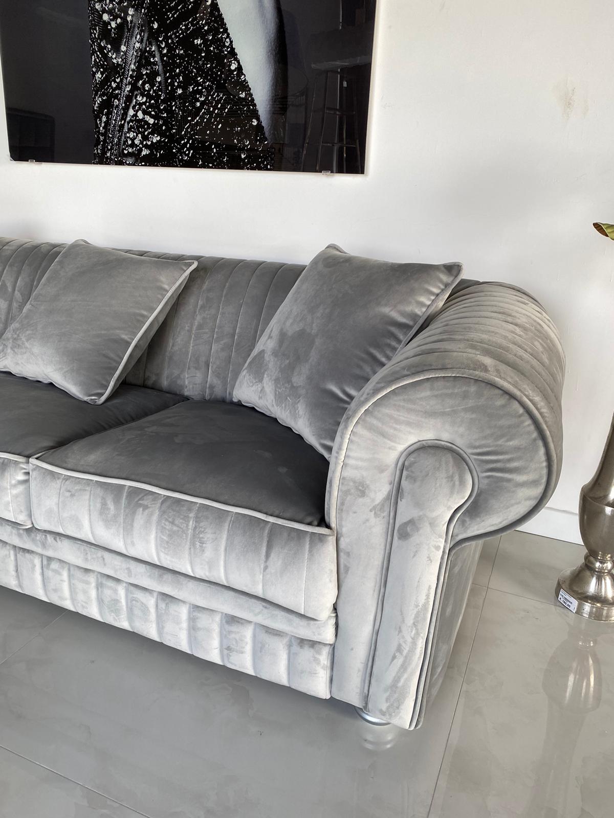 Divano fascia grigio - immagine 2