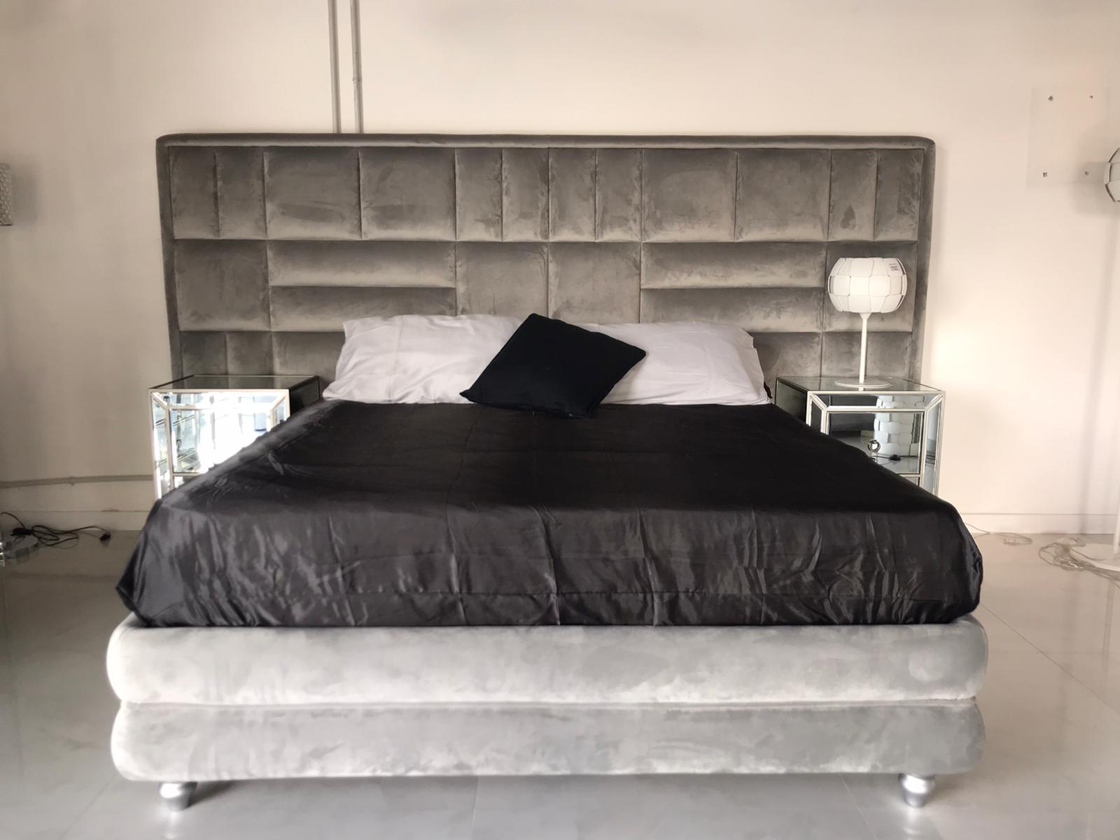 Letto matrimoniale grigio - immagine 2