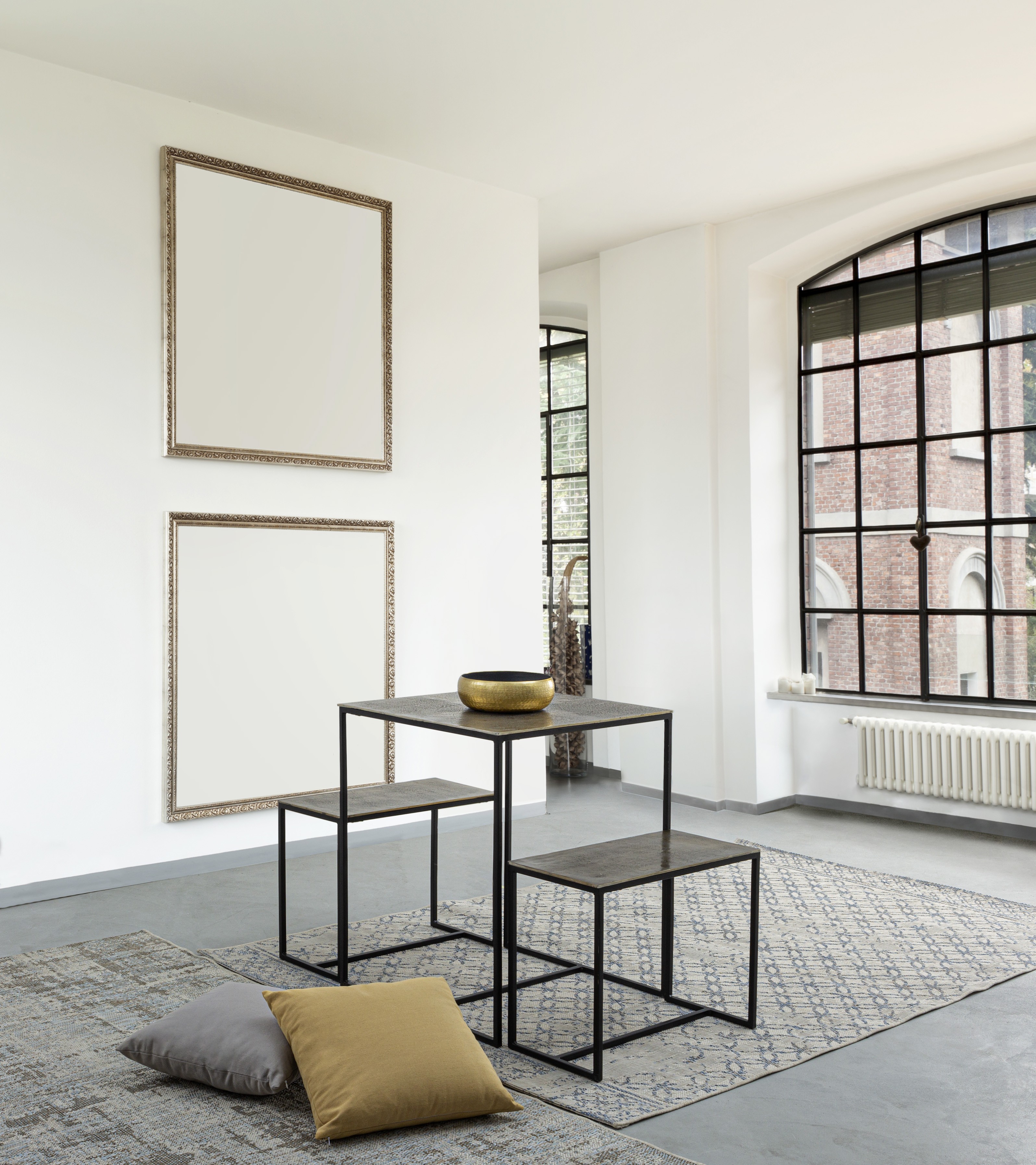 Set tavolo e 2 sgabelli silver
