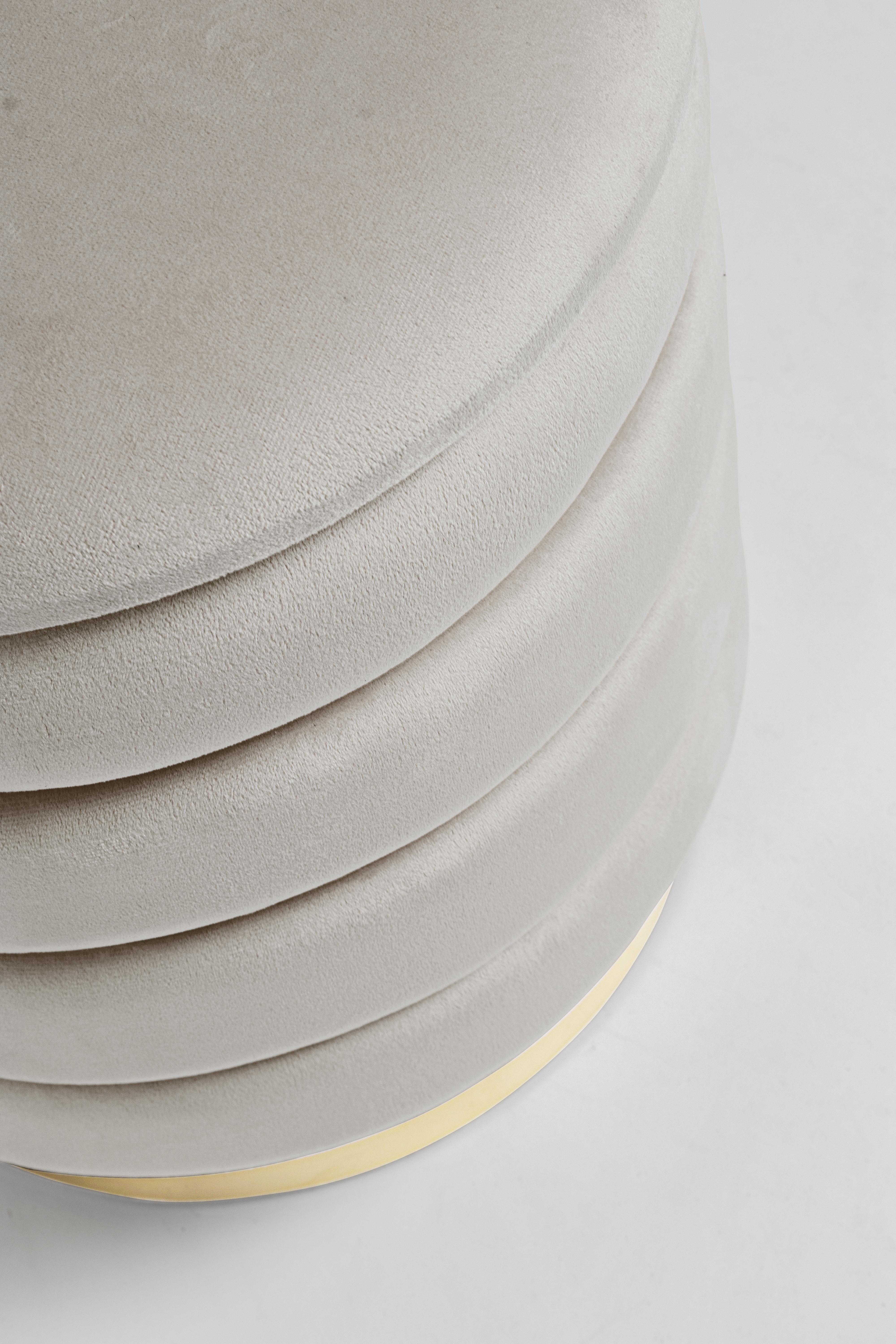 Set 2 pouf contenitori beige base oro Ø36-ø40 - immagine 3