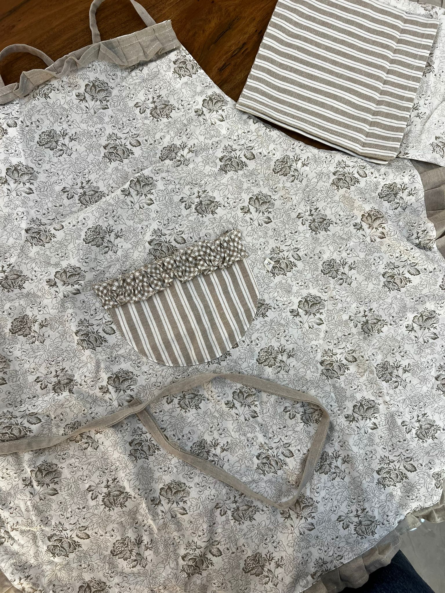 Set Grembiule e 6 tovaglioli Lerici Provenza